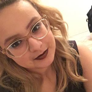 Meet your Posher, Isabelle